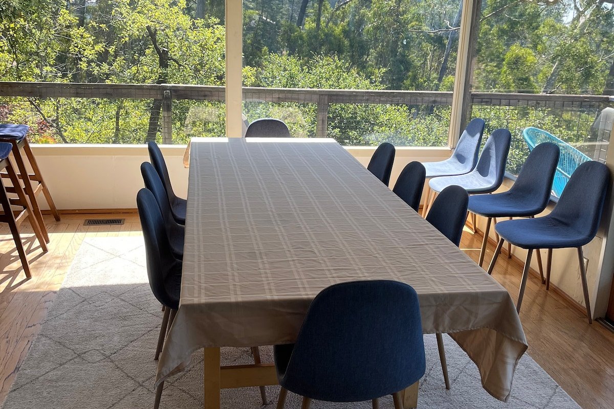 Relaxing Retreat: 3 Bedroom Overlooking the Bay gallery image 5