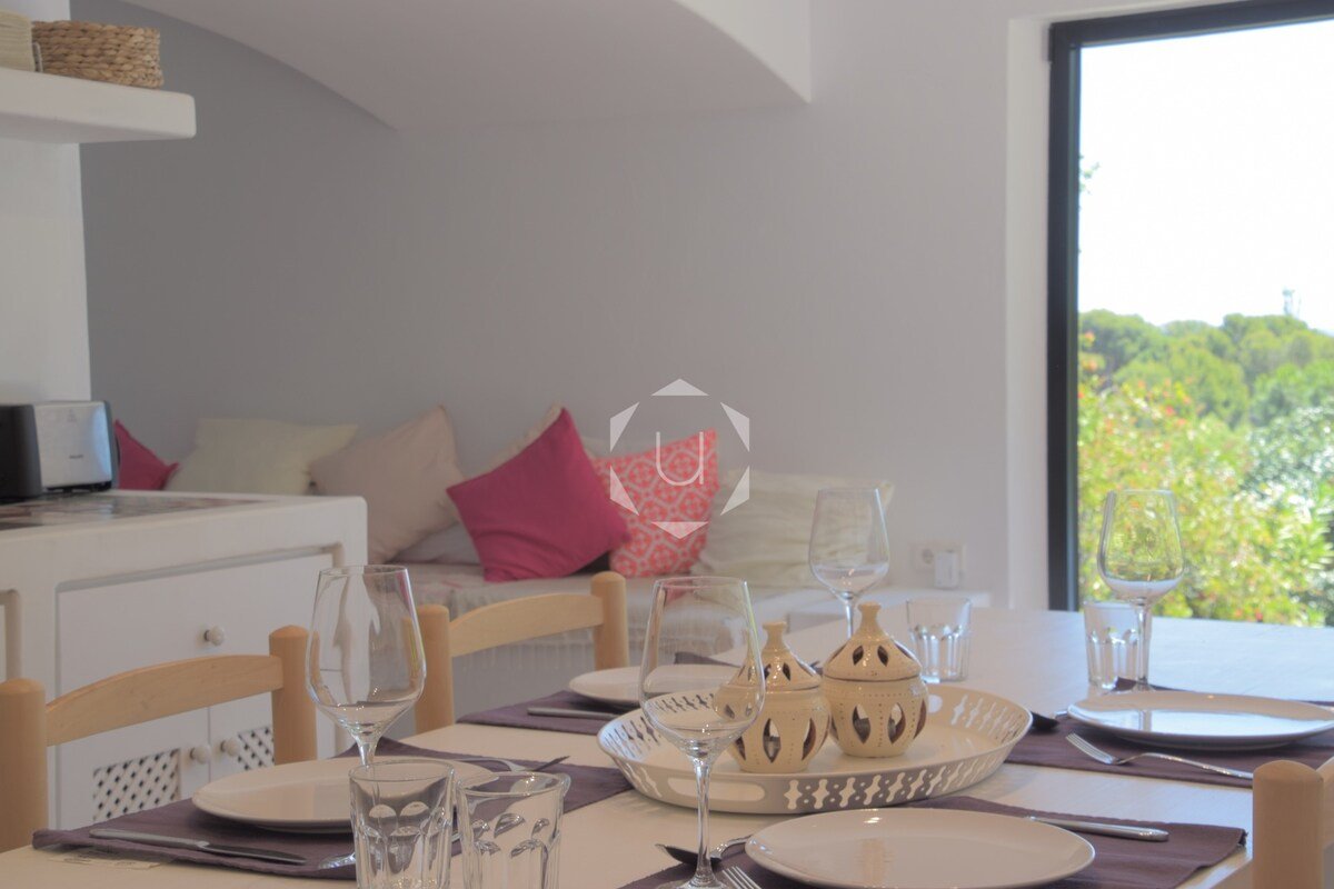 APT EL SOPLUIG – Big garden, cosy, pool, sea view gallery image 4