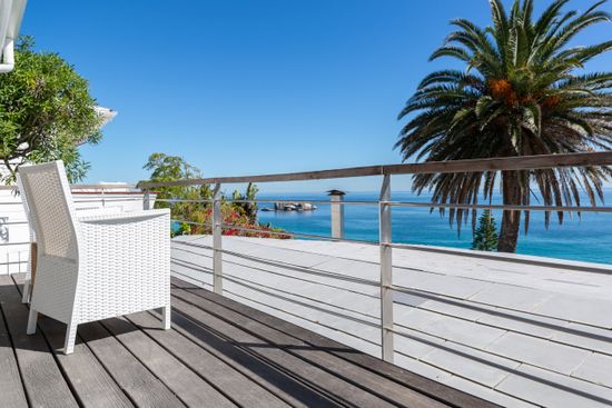 Photo 4 of Sea Haven Bungalow accommodation in Clifton, Cape Town with 3 bedrooms and 3 bathrooms