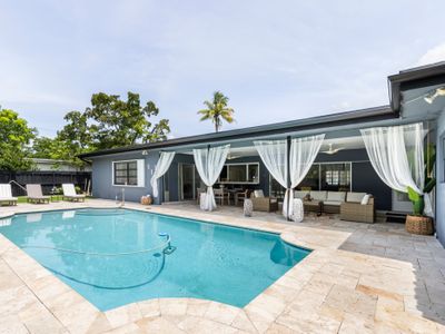 Holiday Pool Home Near Hard Rock for Family Fun