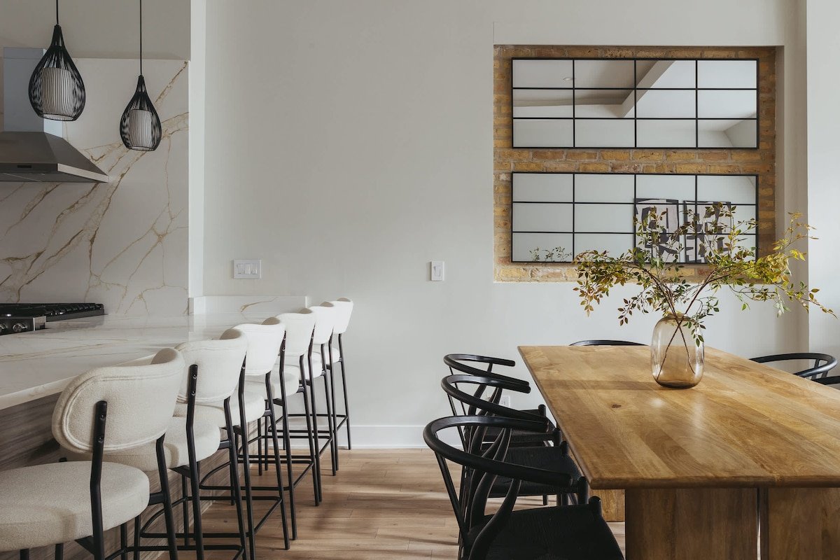 Luxury Designer Penthouse|Private Deck|Gold Coast gallery image 3