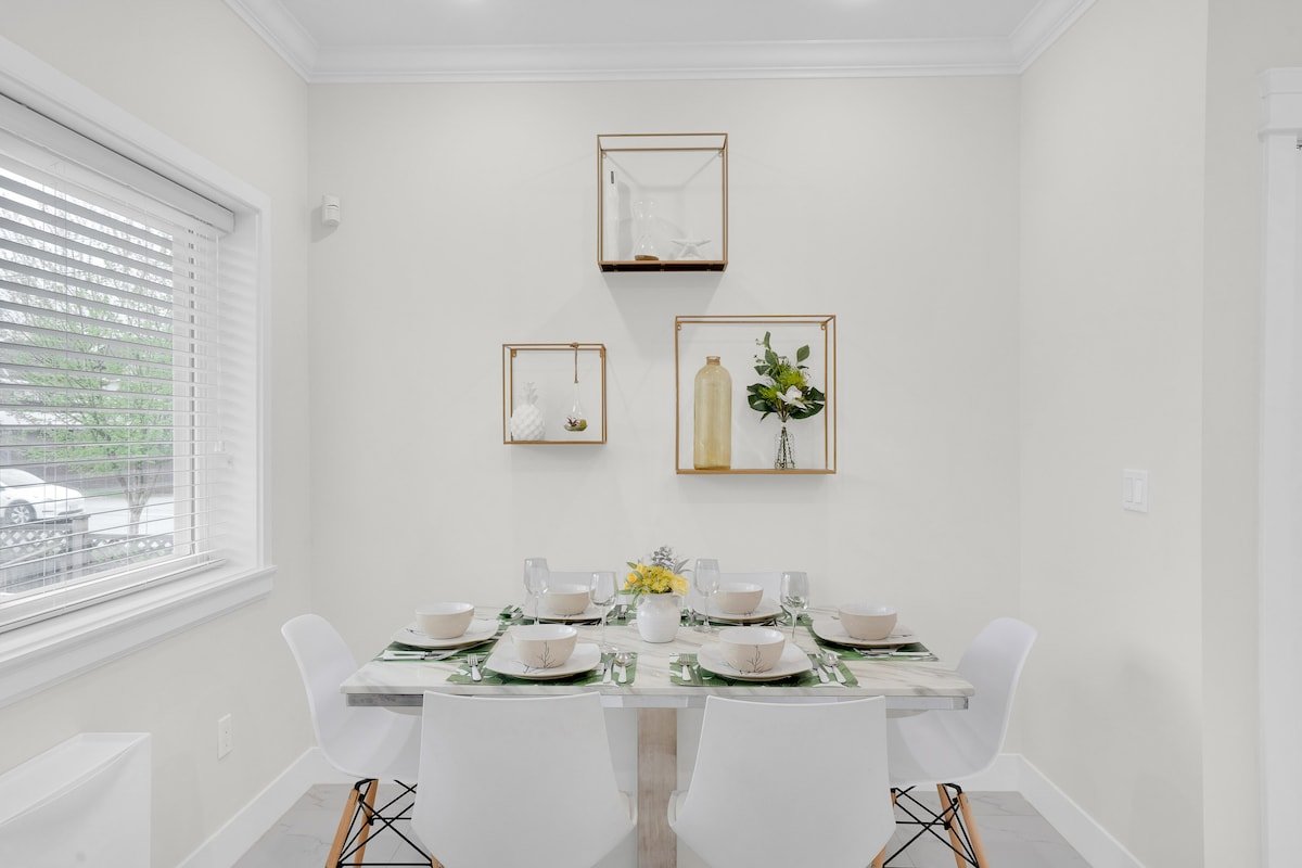 Free Parking | Family Friendly | 15 Mins Downtown gallery image 4