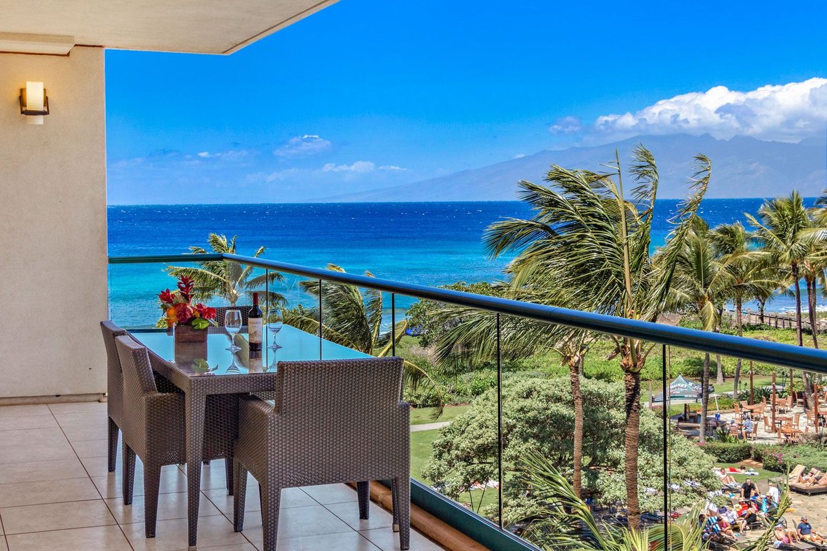 Maui Resort Rentals: Honua Kai Hokulani 403