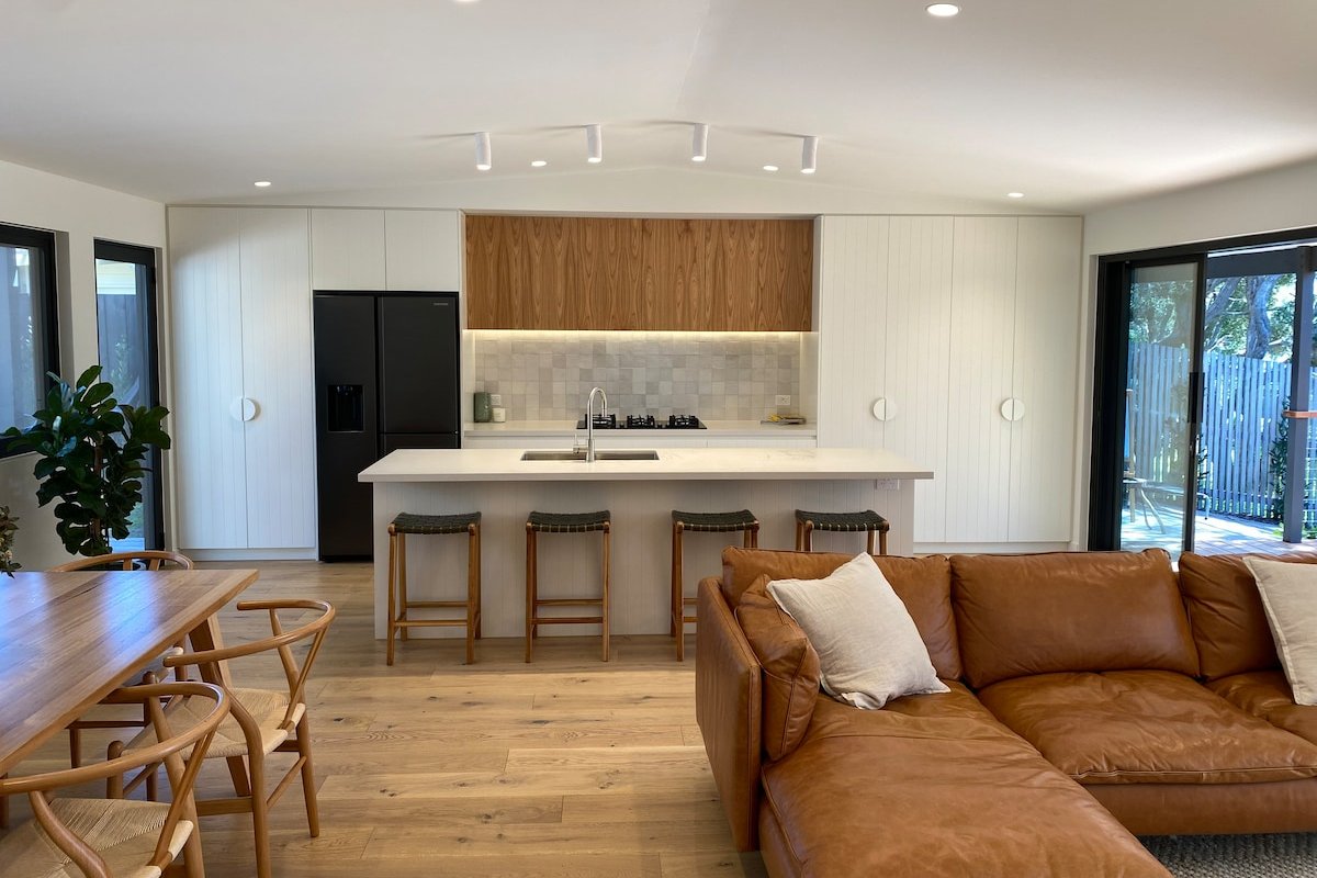 The Retreat – Heated Pool Escape gallery image 5