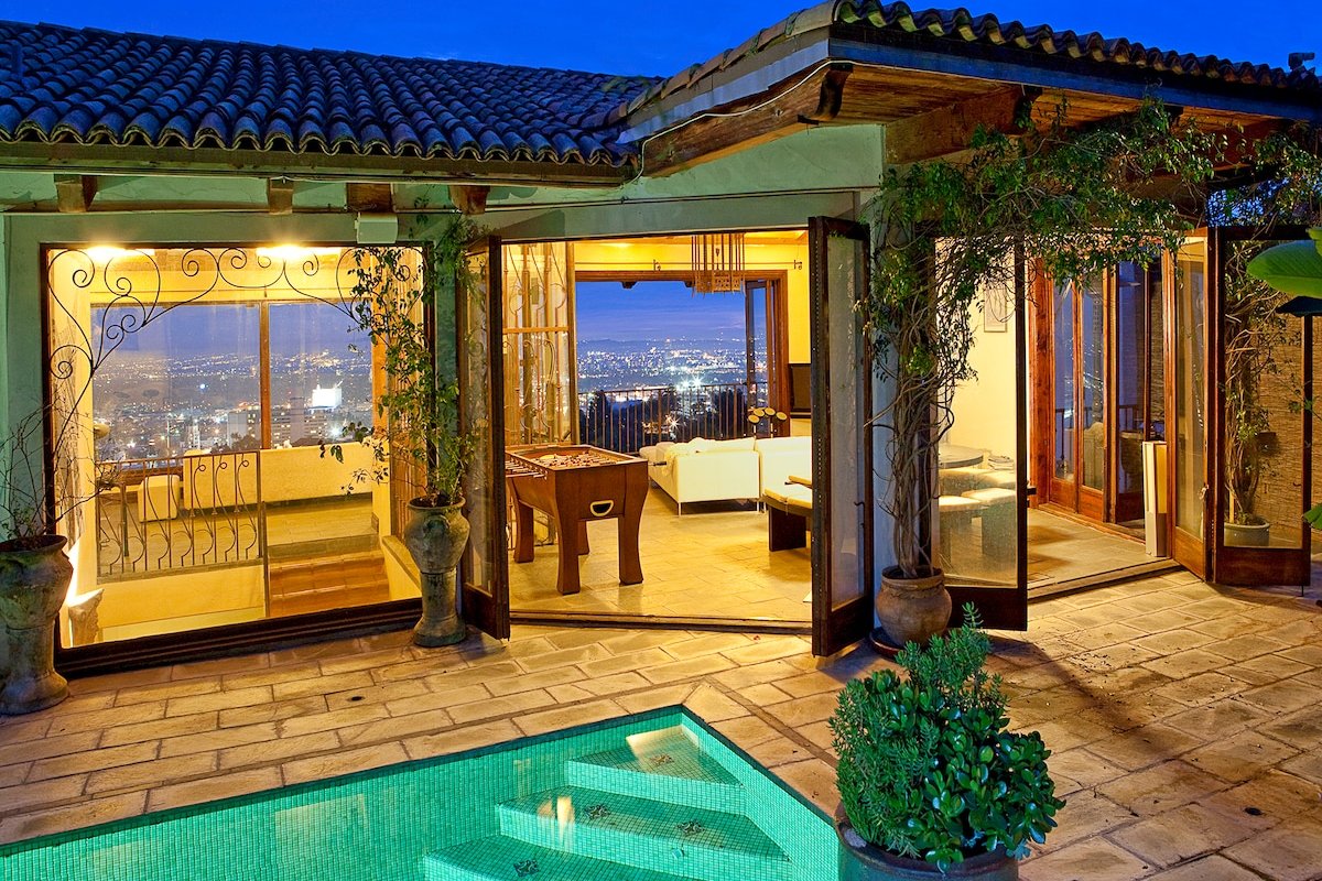 Sky Villa & Infinity Ocean-City Views Pool & Spa Elevator gallery image 2