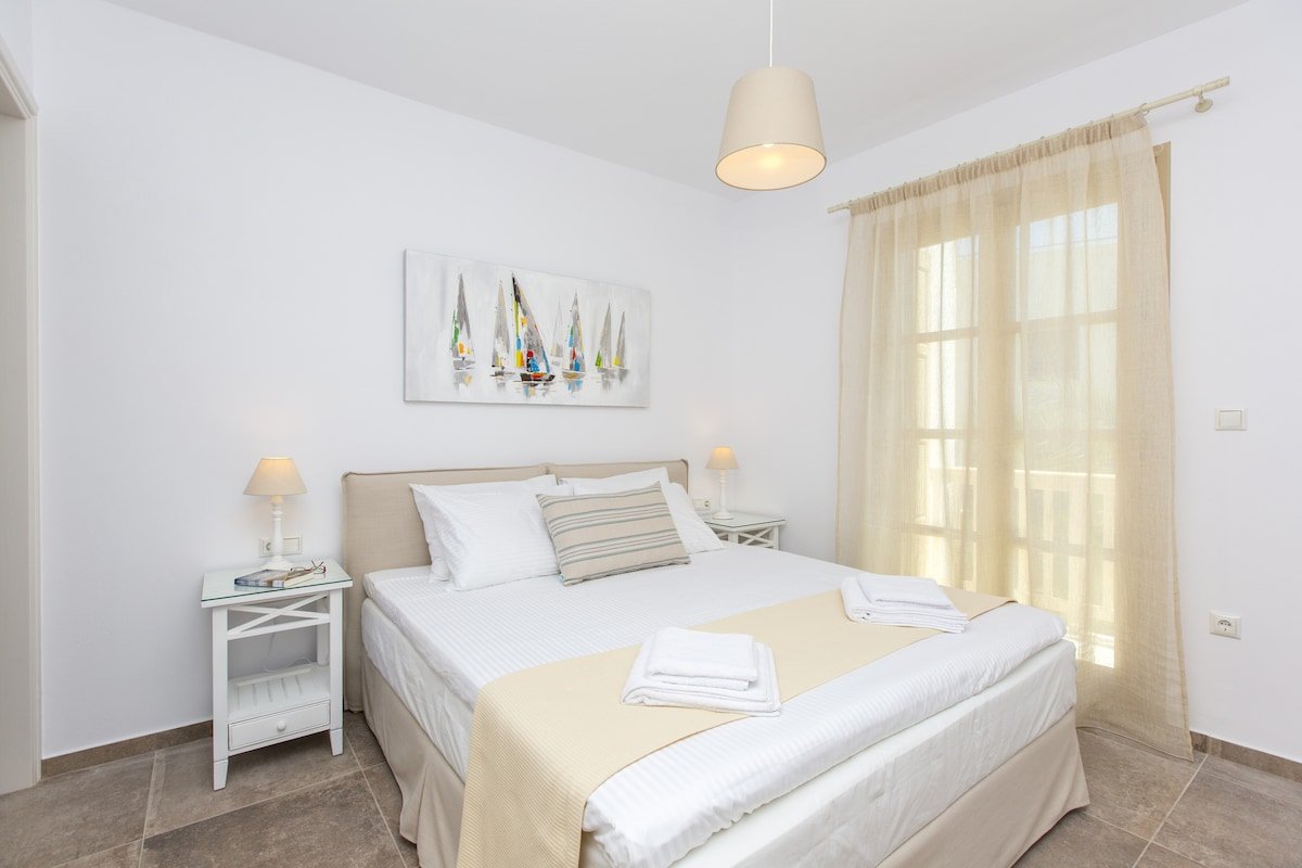 Two Apartments with Sea and Castle view 5-8 people gallery image 3