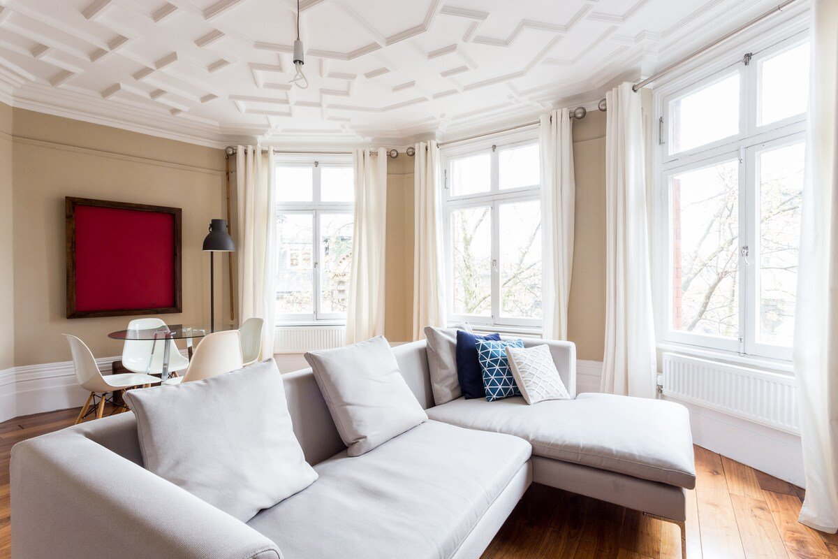 Stylish & Incredible Location gallery image 3