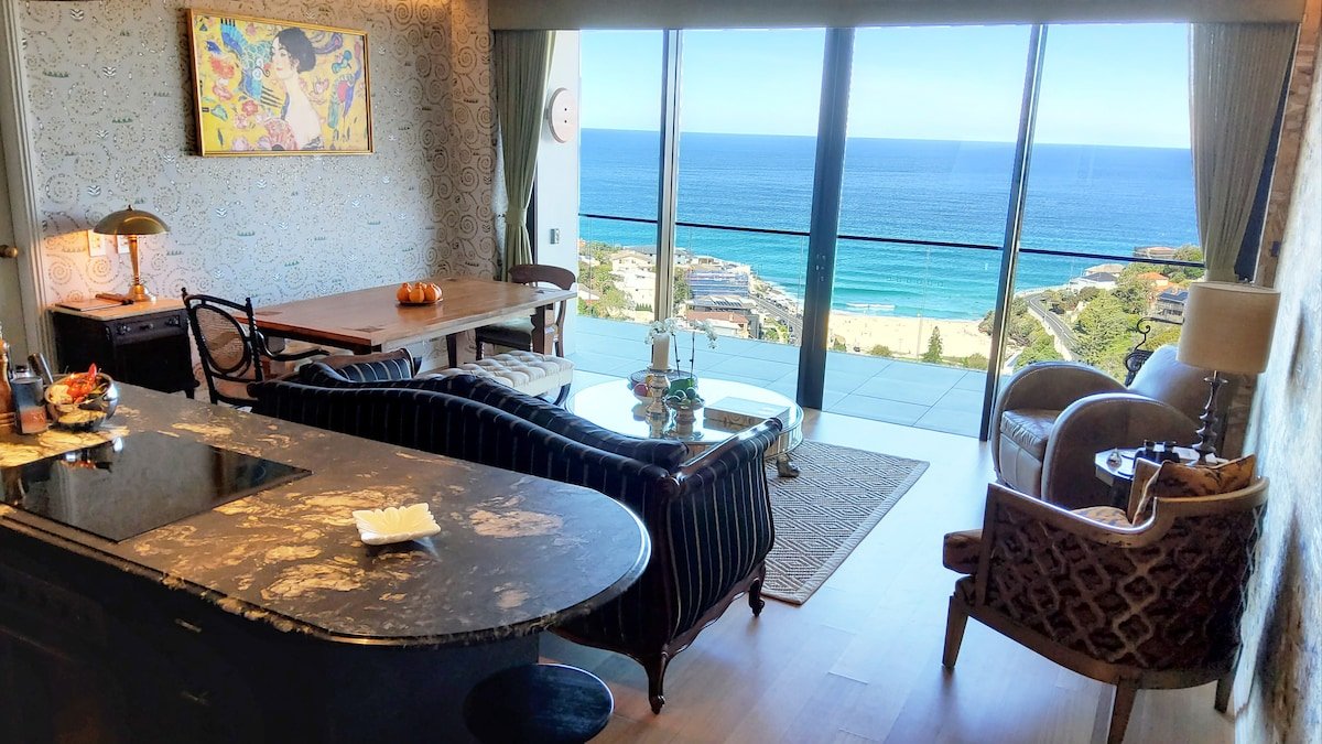 Sub-Penthouse Elegance with Stunning Ocean View gallery image 2