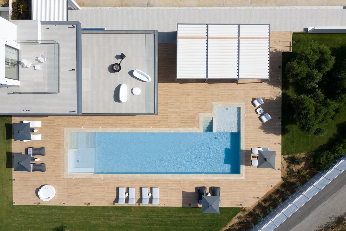 Aesthea Villa, 2Pools, Spa & Close to the beach gallery image 3