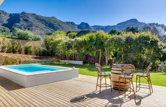 Constantia Charm 12