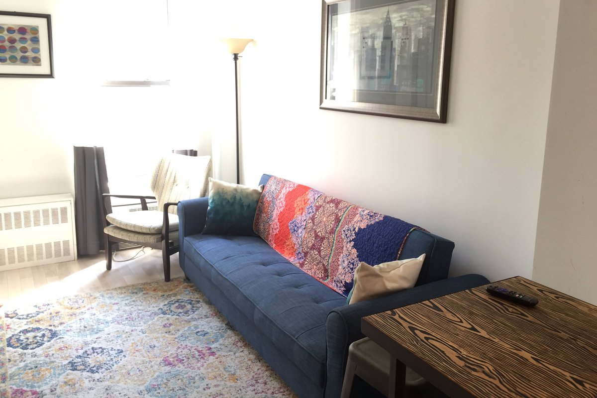 SEXY Grand Central Modern CHIC BRAND NEW PARK AVE