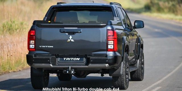 MITSUBISHI TRITON 2.4 Di-DC ARCTIC TRUCK 4X4 A/T P/U D/C - 89 