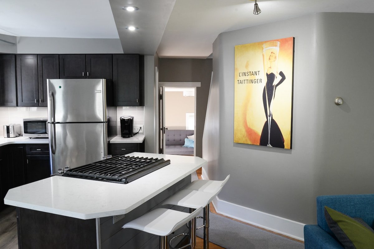 Newly Renovated Full Apt – Steps from Park Ave gallery image 5