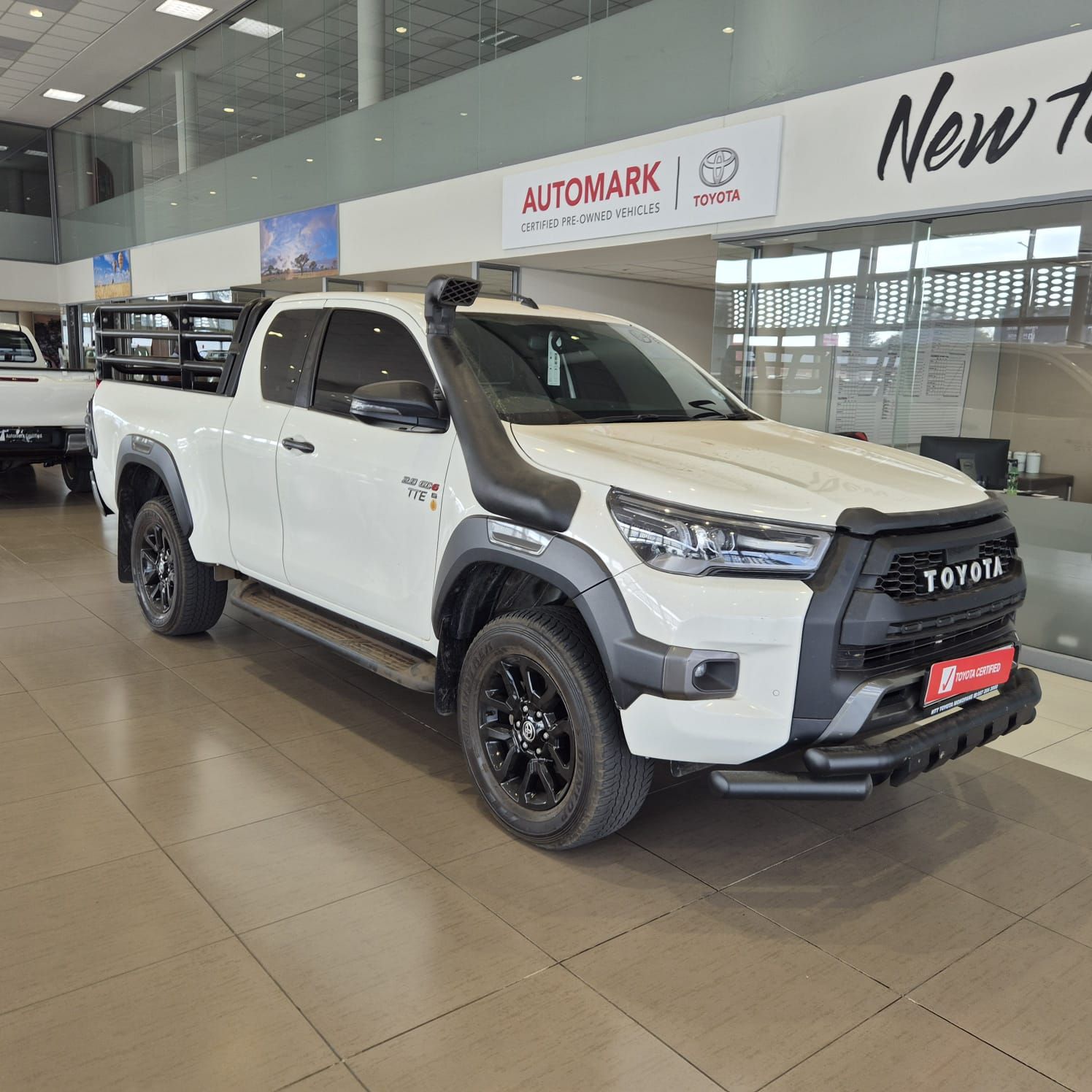 TOYOTA HILUX 2.8 GD-6 RB LEGEND  for Sale in South Africa