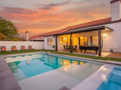 North Vegas Oasis 5BR, Games, BBQ, Heated Pool/Spa