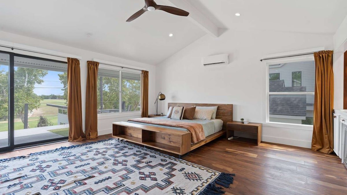 Upstay Luxury Golf Course Retreat w/ Pool & Patio gallery image 3