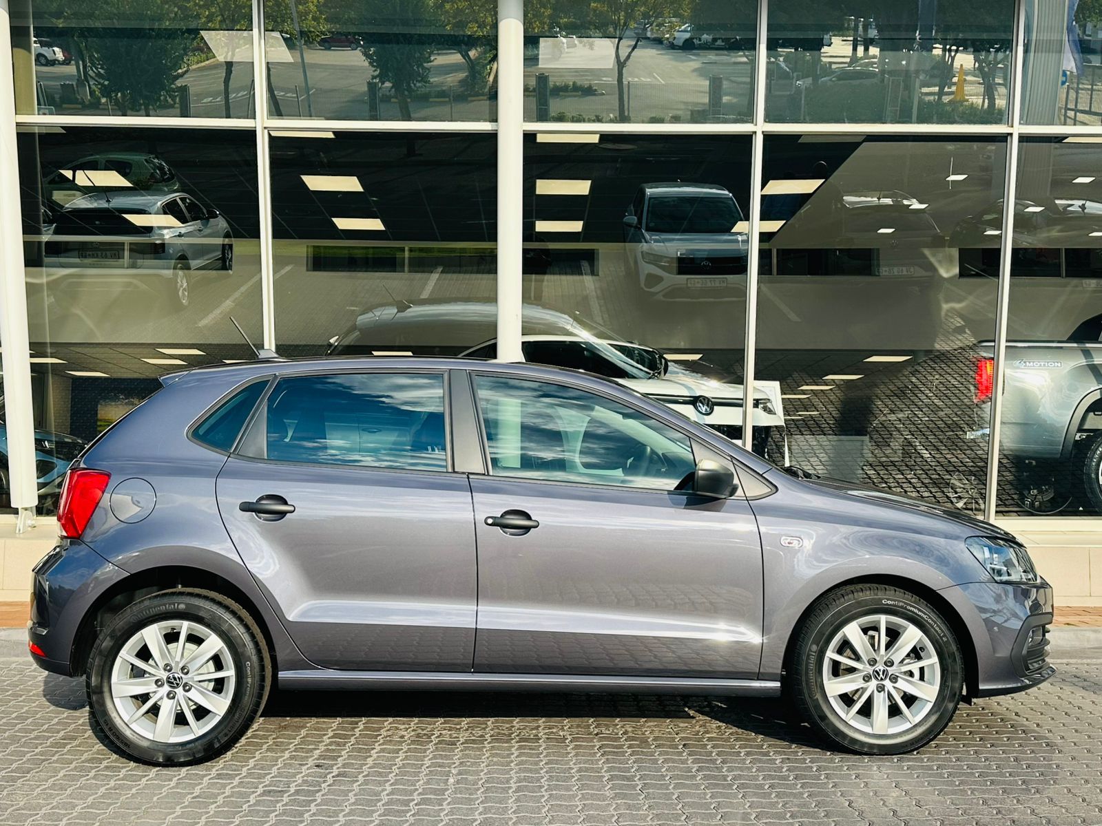 Used car gallery