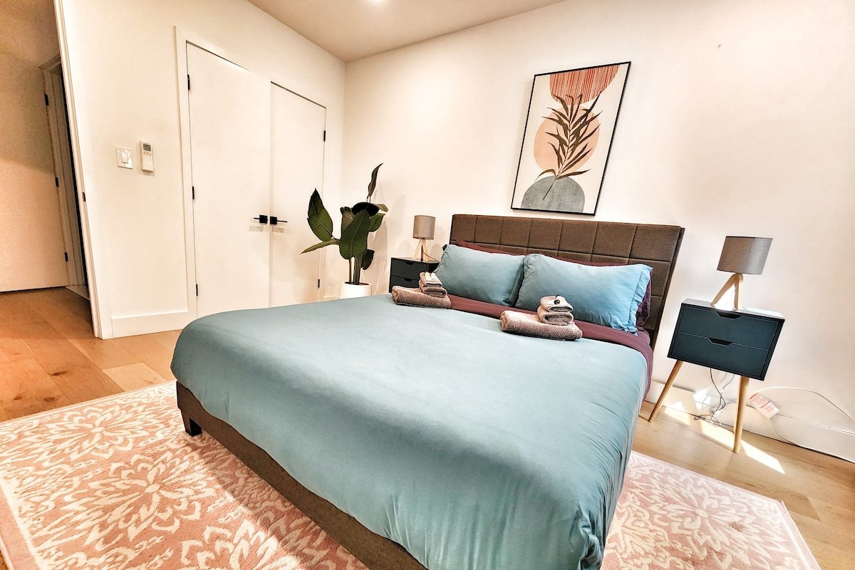 Elegant silent Apartment East Village gallery image 4