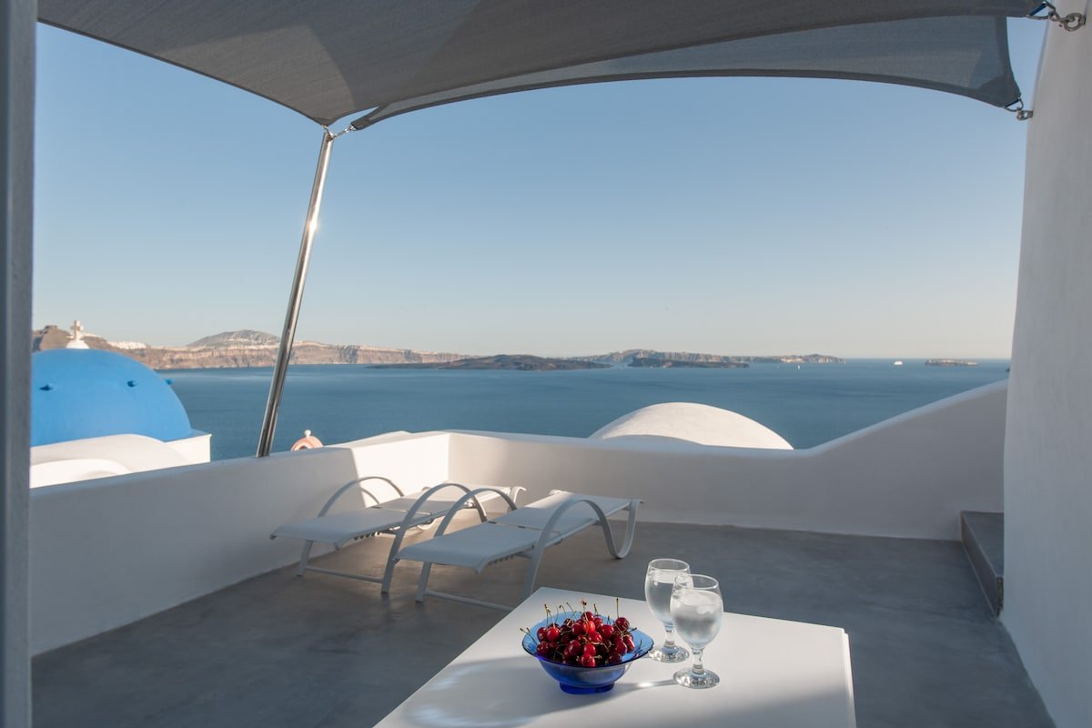 Evmenia Luxury Cave Villa gallery image 3