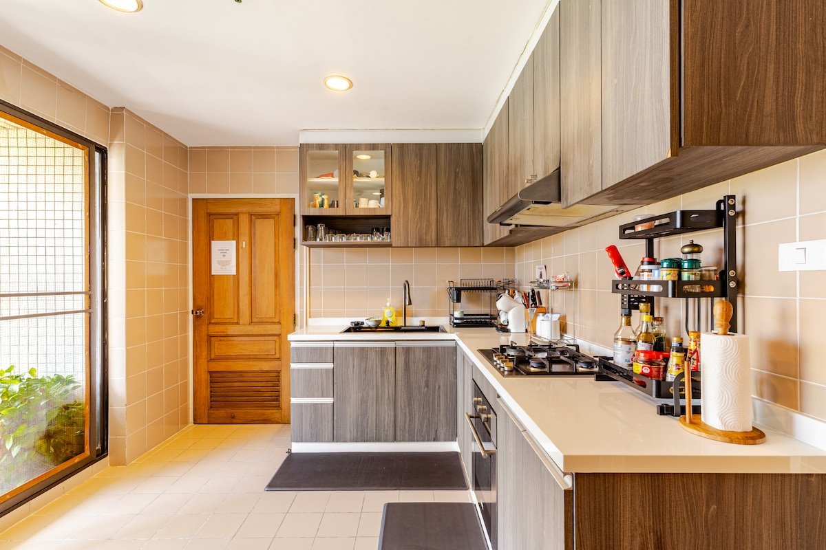 SPACIOUS 3BR APT in the Heart of Bangkok! gallery image 5