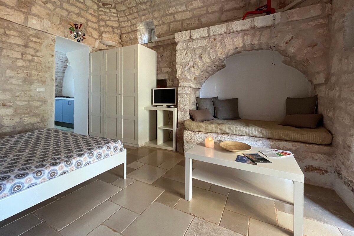 VILLA DOMINIQUE: relax&piscina a pochi km dal mare gallery image 5