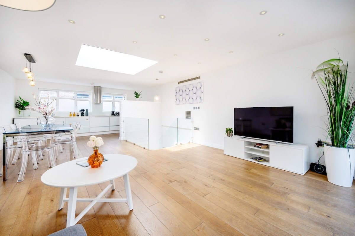 Central London Charm: Penthouse in Covent Garden gallery image 4