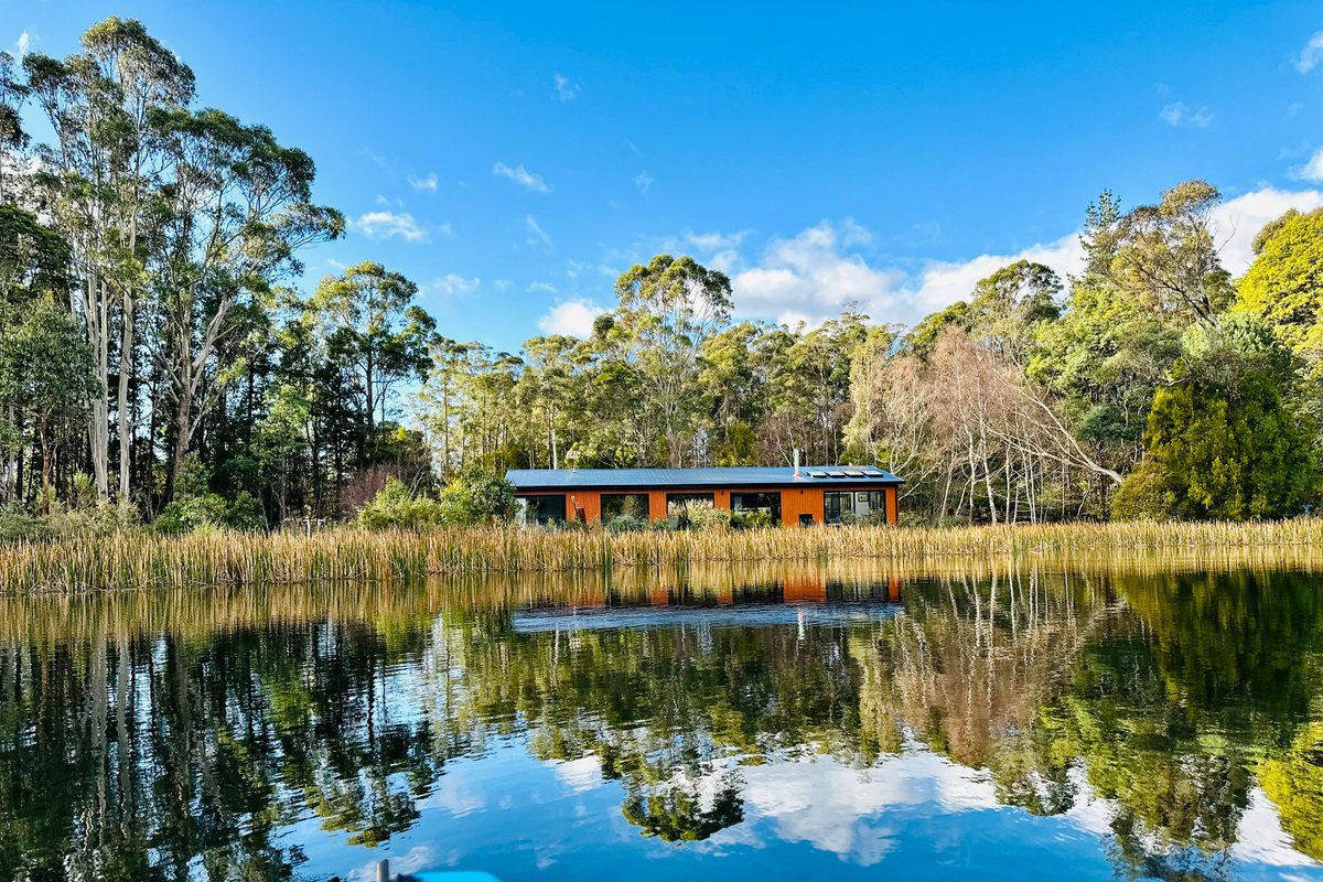 Quamby Bluff Lake House, Australia