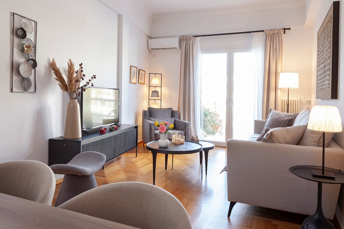 Unique Acropolis View Penthouse gallery image 3