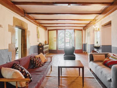 Masía tradicional con piscina. 1 3 plazas