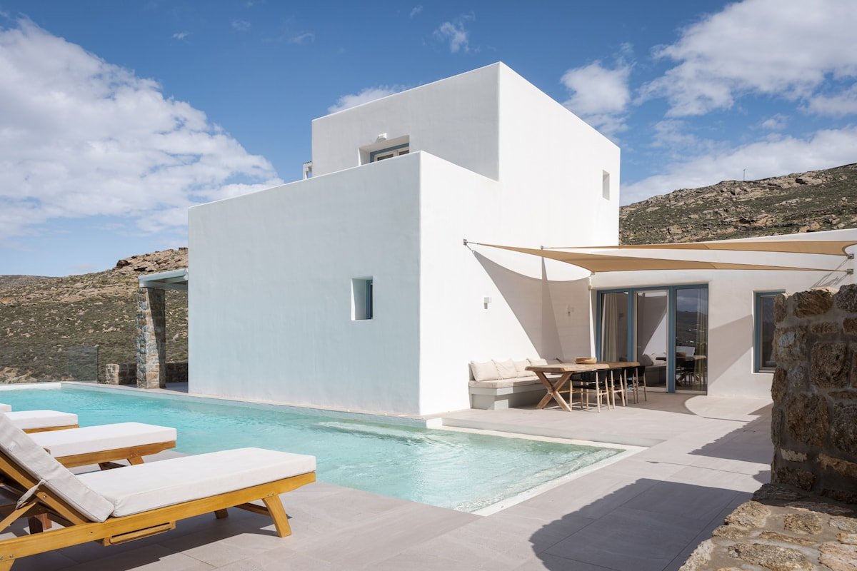 Retreat Hill Luxury Villa One Mykonos gallery image 3