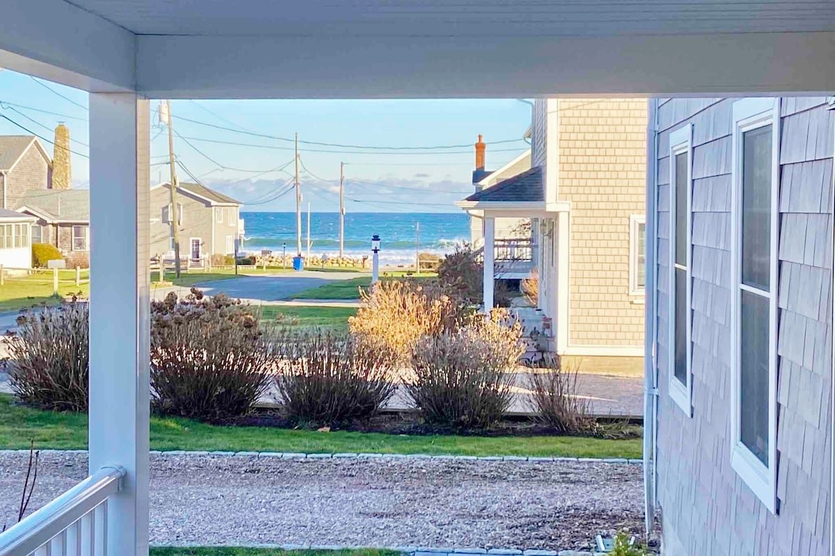 Pt. Judith Beach House with Stunning Ocean Views gallery image 2