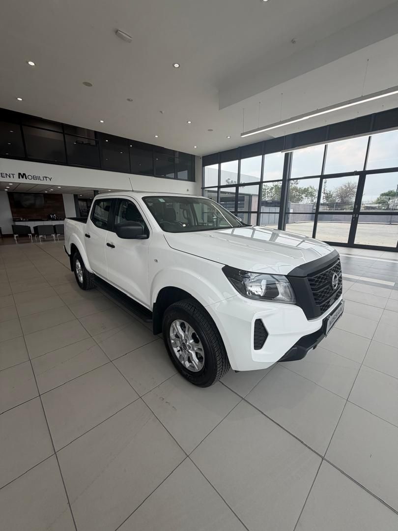 NISSAN NAVARA 2.5DDTI SE PLUS A T D C P U for Sale in South Africa