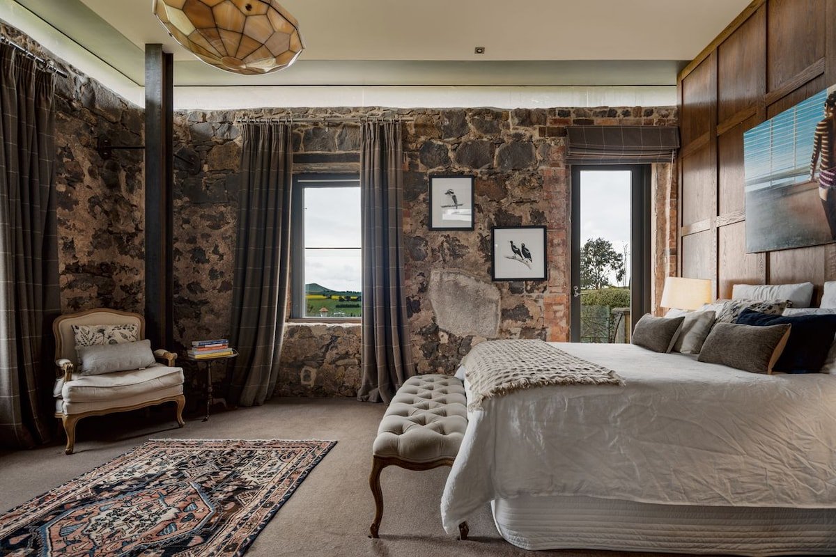 Vale Hill House gallery image 4