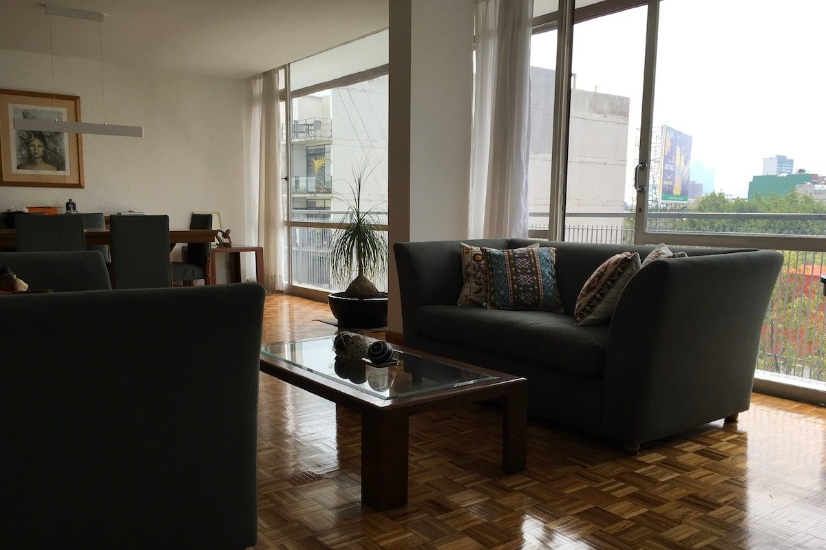 Luminous and spacious apartment in Condesa gallery image 5