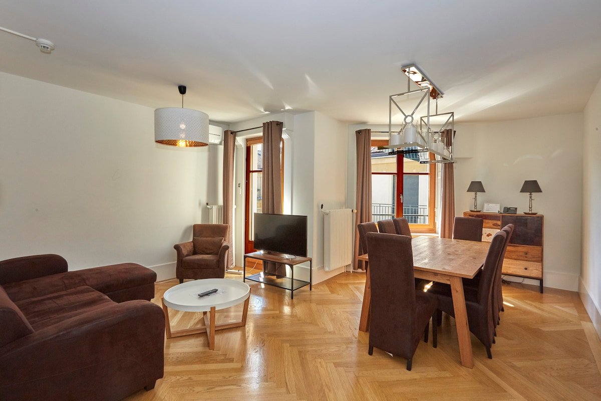 Genève centre, 3ch/2,5 sdb, balcons, climatisation gallery image 2