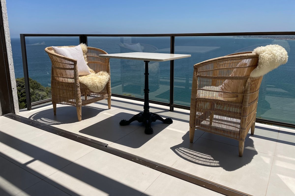 Stunning ocean view house with heated indoor pool gallery image 5