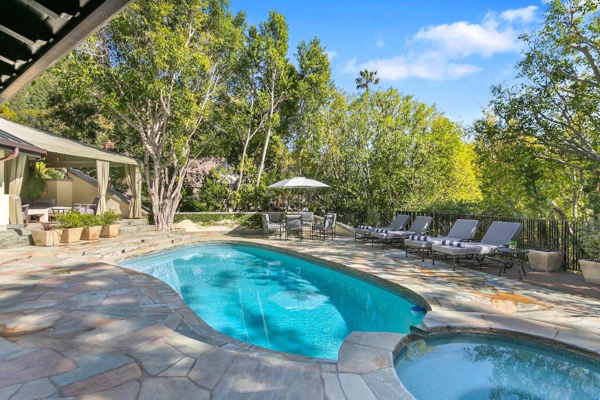 Villa Marmont by Stay Awhile Villas gallery image 2