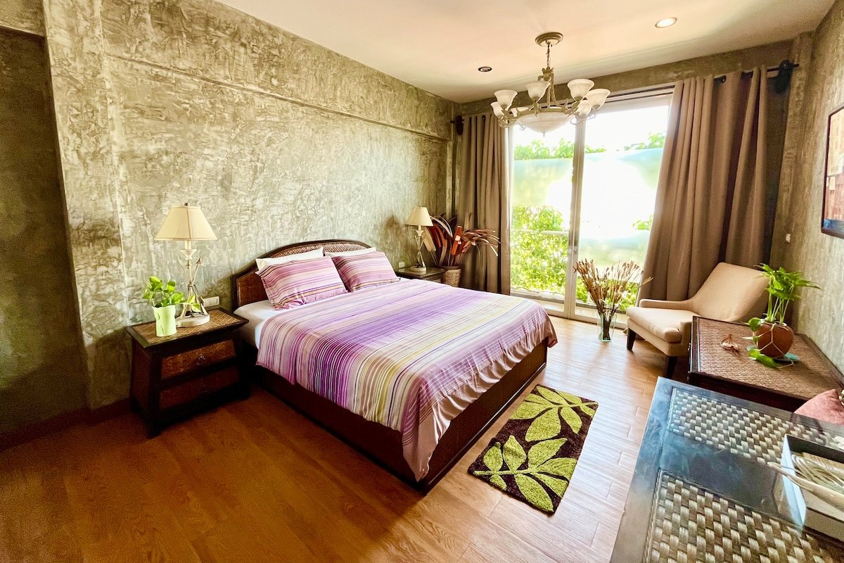 Stylish 7BR/8Bath Homestay+Breakfast+Free Pickup gallery image 2