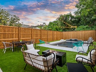 Heated Pool + Massive Backyard + Downtown Dallas!
