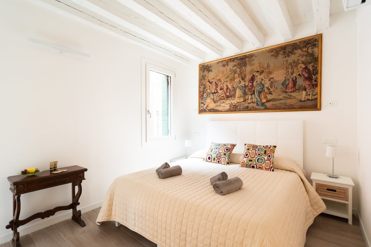 ADA’s SUITE welcomes you in St. Mark’s Square gallery image 2