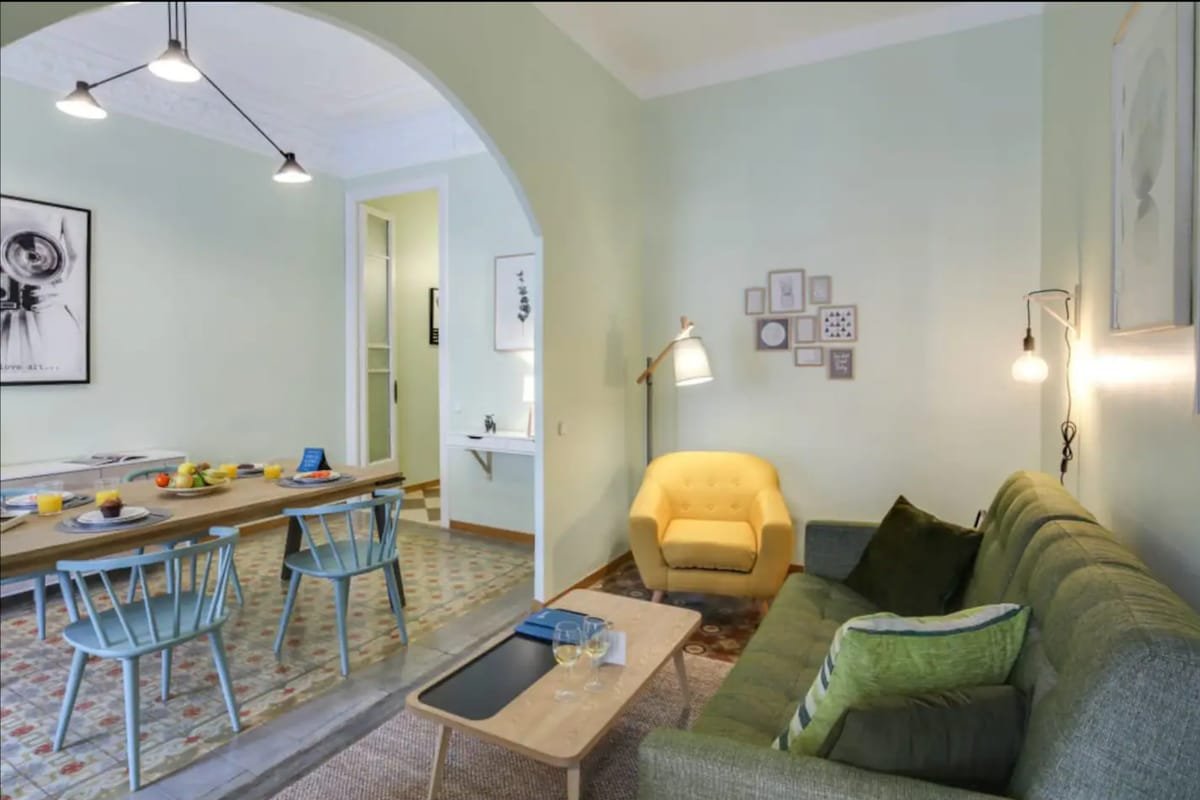 Passeig Sant Joan 1-2, Eixample gallery image 3