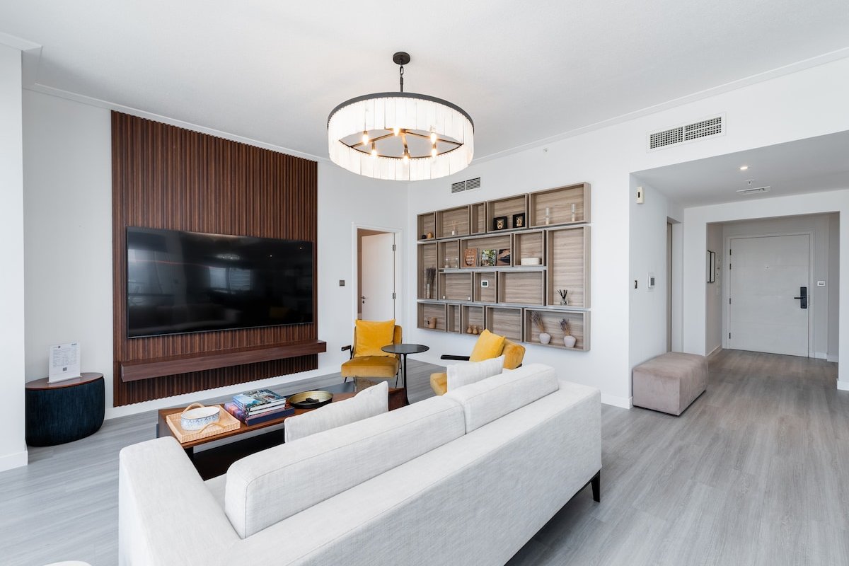 Sleek 3BR + Maid’s Room w/ Burj Khalifa View