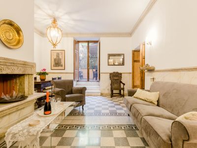 Stay near the Spanish Steps in a Historic Flat