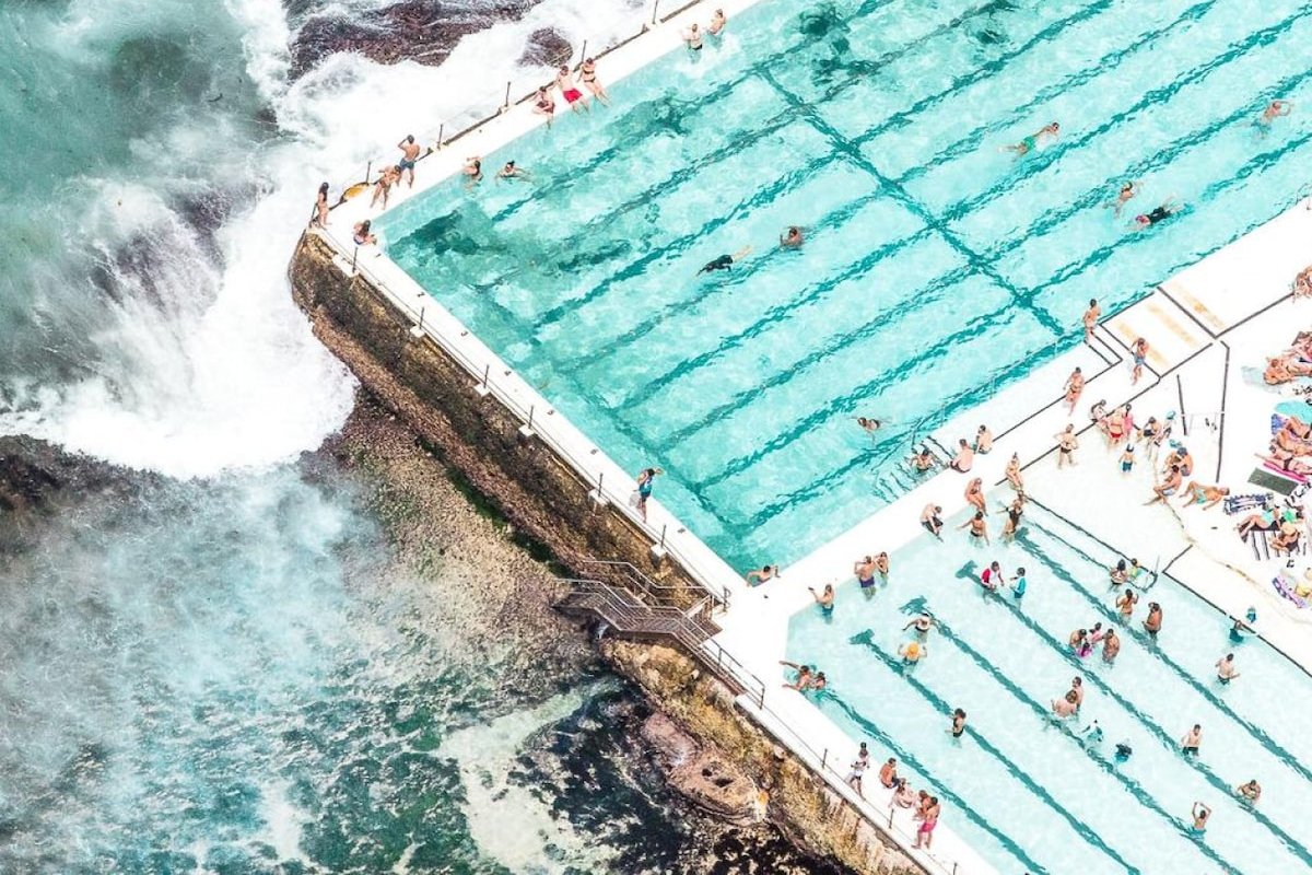 Spacious Bondi Beach Escape gallery image 2