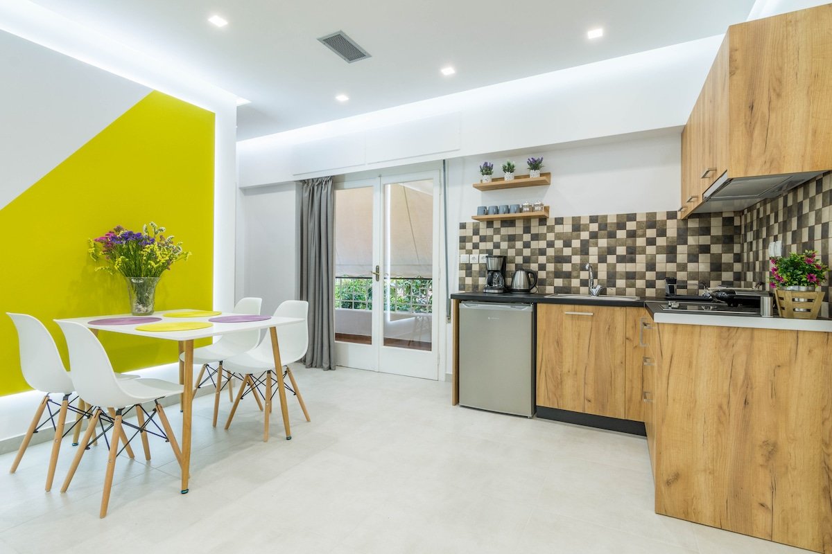 Private Boutique Building under Acropolis gallery image 4