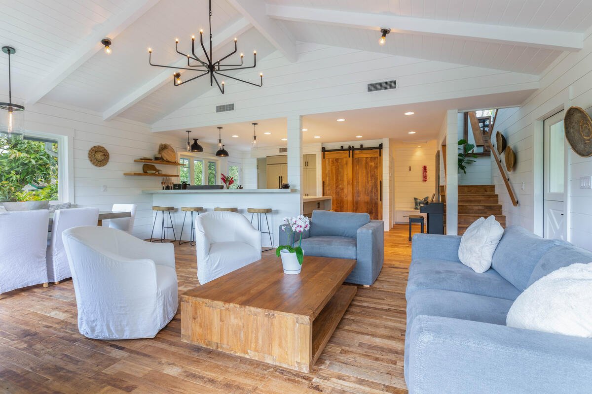 Gorgeous Hale Liho Liho – newly remodeled with AC