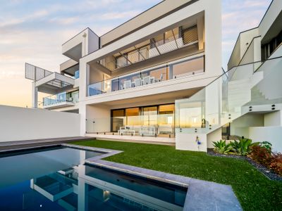 Ocean View Luxe Retreat-3 Storey-Infinity Pool