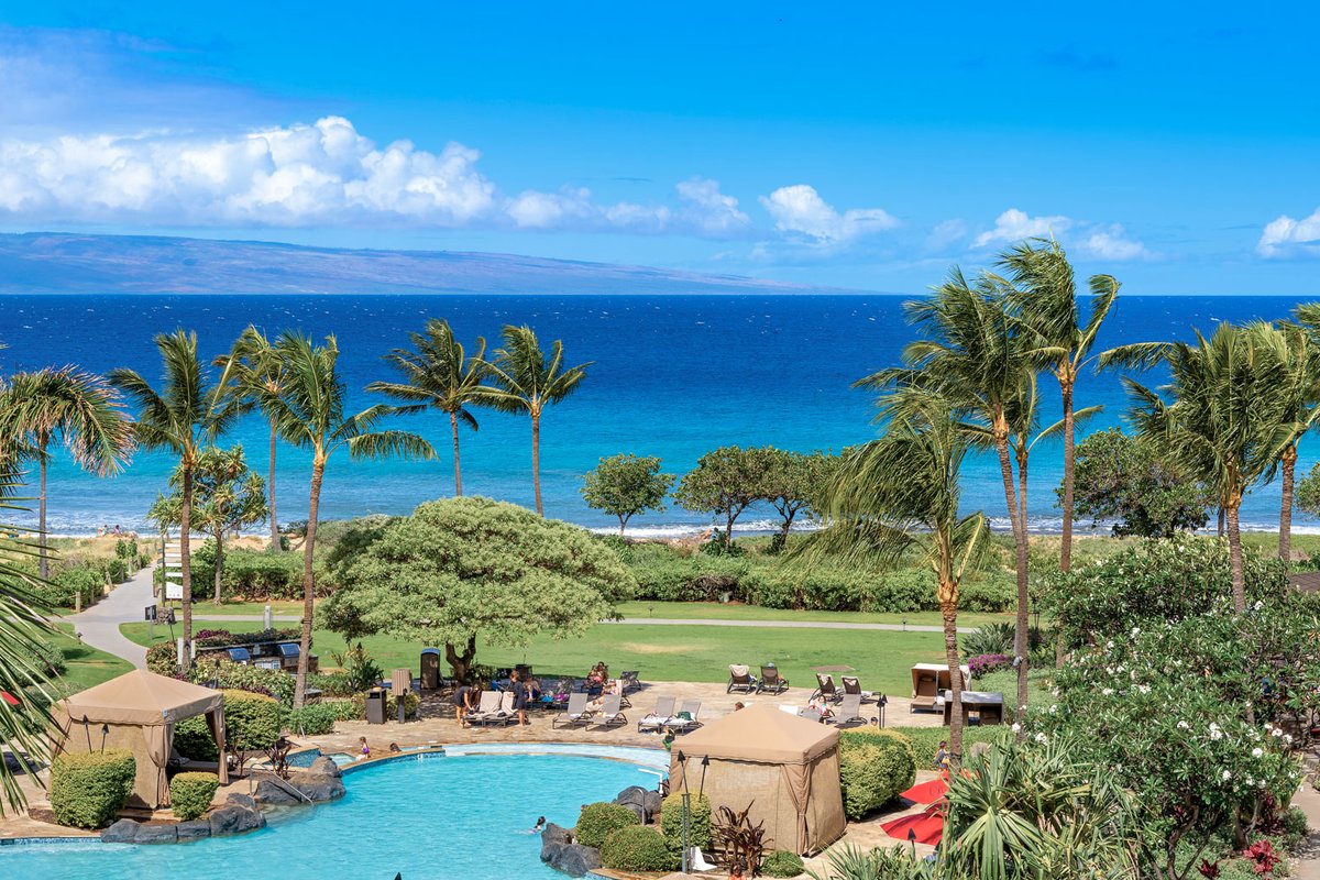 Maui Resort Rentals: Honua Kai 4th FLoor 4BR