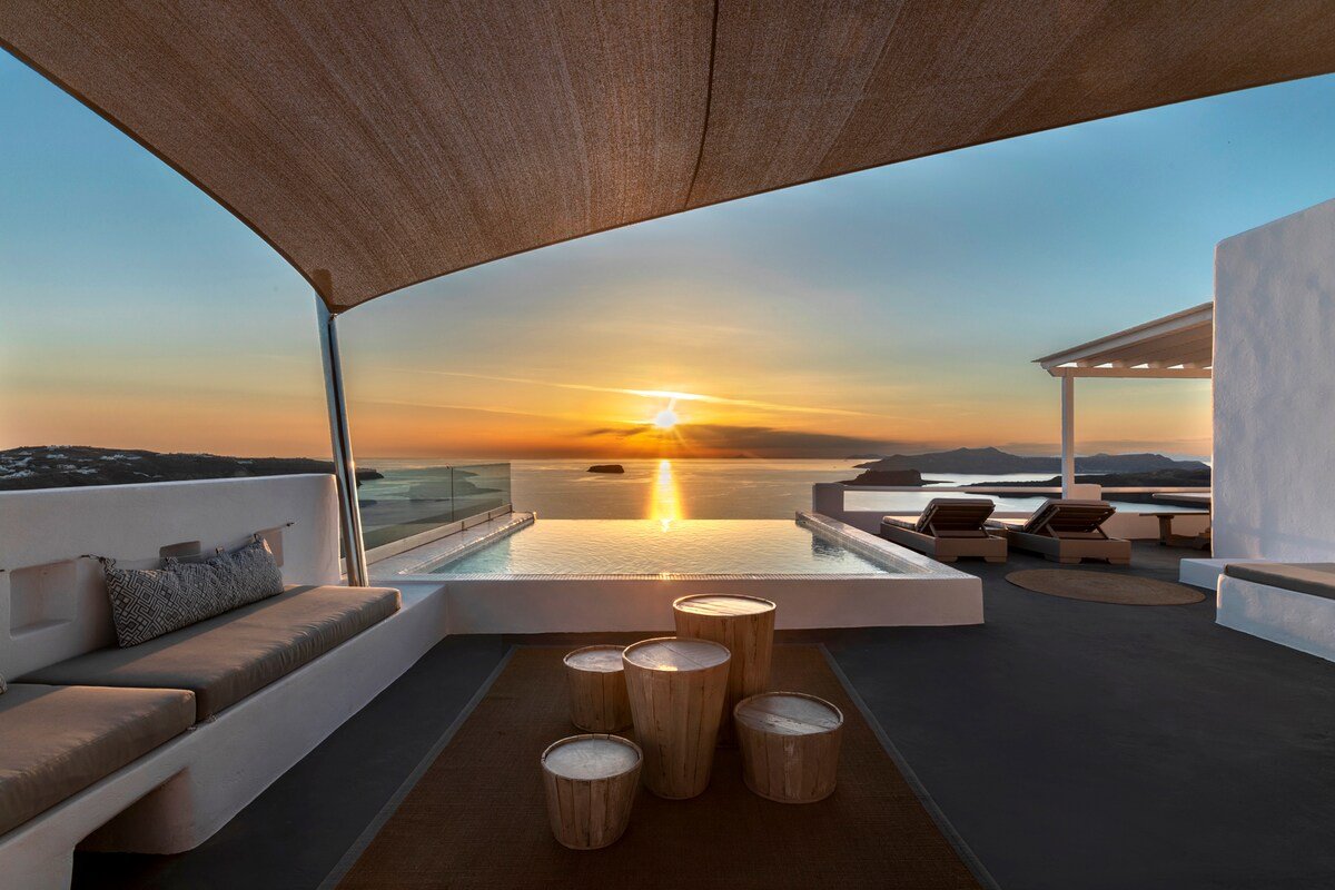 Sunset Pool Villa gallery image 2