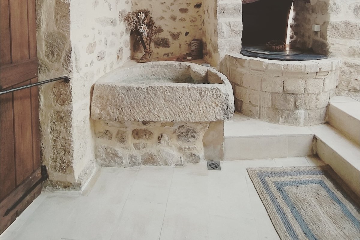 Grand Palazzo, arches, amazing view, pool, jakuzzi gallery image 5